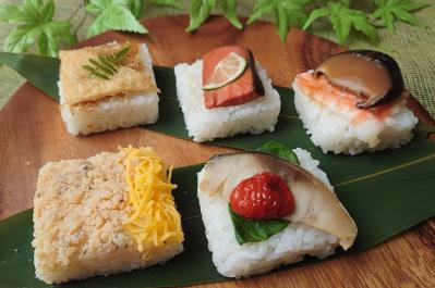 落合貴子さん絶賛のお取り寄せ【はんなりと味わう京都】 酢飯がおいしい京都の笹寿司/モチモチ食感の麩まんじゅう