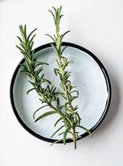 【炊飯器】でジューシーなスペアリブがほったらかしで完成！　骨つき肉がこんなにやわらかい（サムネイル画像5）