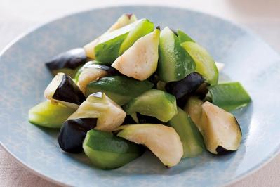 なす、きゅうり、セロリの即席漬け物。塩分控えめ＆わずか２時間で完成！