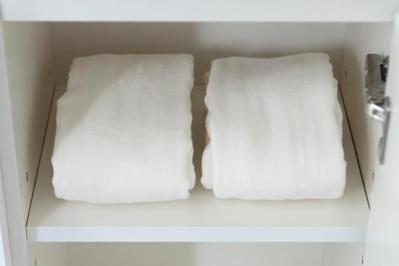 大きさの違う食器は重ねる？立てる？　自分の家や棚に合わせて収納法をカスタマイズする方法【片付け】（サムネイル画像10）