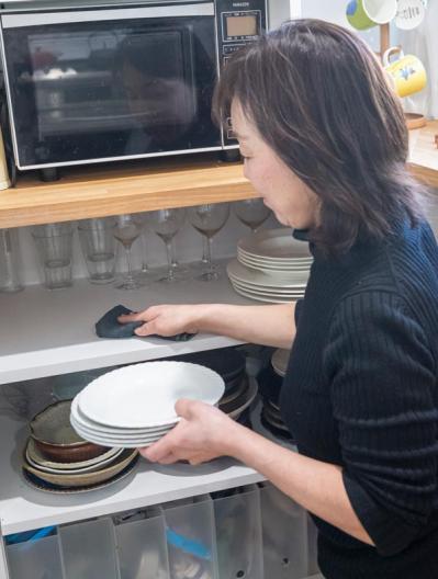 マチュア世代のキッチン収納の極意。しゃがまなくていい配置と収納とは？　料理研究家　上田淳子さんが指南（サムネイル画像12）