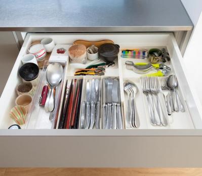 マチュア世代のキッチン収納の極意。しゃがまなくていい配置と収納とは？　料理研究家　上田淳子さんが指南（サムネイル画像9）