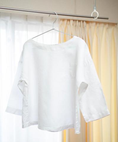 私服は54着に厳選！シンプルライフの達人の「服を増やさないコツと収納術」（サムネイル画像3）