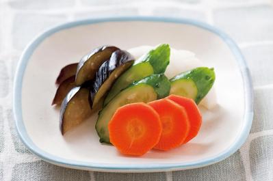 ぬか漬けに挑戦！初心者でも簡単に始められる、本格派のぬか床づくり