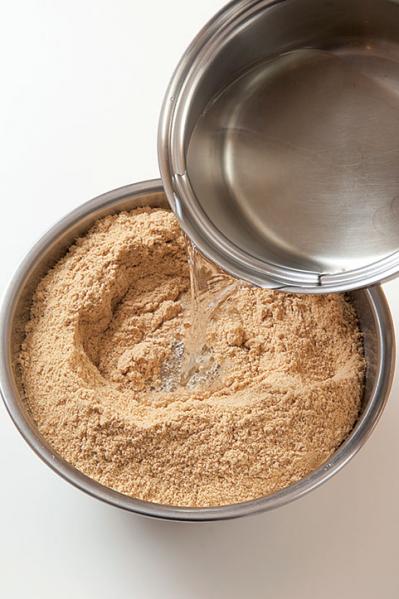 ぬか漬けに挑戦！初心者でも簡単に始められる、本格派のぬか床づくり（サムネイル画像4）