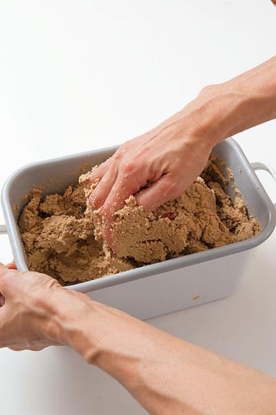 ぬか漬けに挑戦！初心者でも簡単に始められる、本格派のぬか床づくり（サムネイル画像12）