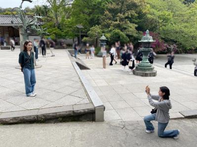 スマホですてきな旅行写真！「大仏と２ショットを撮るには？」プロが教える大きな建物の写真の撮り方（サムネイル画像10）