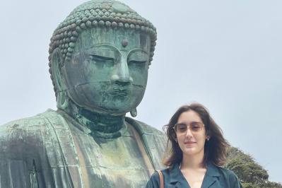 スマホですてきな旅行写真！「大仏と２ショットを撮るには？」プロが教える大きな建物の写真の撮り方（サムネイル画像）