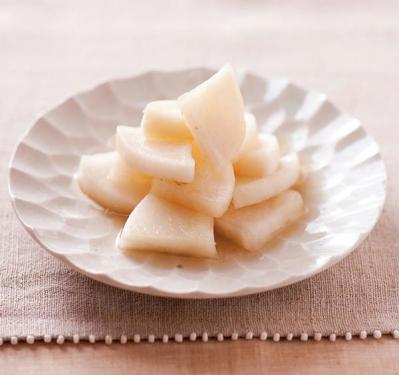 たった15分で完成【えのきの浅漬け】が絶妙！余った野菜を浅漬けにする方法（サムネイル画像2）