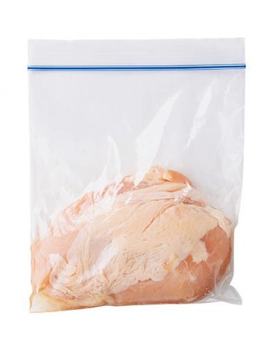 【鶏胸肉】が驚くほどしっとり、ジューシーに！｜小田真規子さんの「塩と油で下味冷凍」（サムネイル画像7）