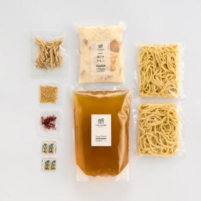 瀧本靖子さん絶賛のお取り寄せ【お酒が進むとっておきのおつまみ】 千年こうじやの「酒粕クリームチーズ」／TAKUNABEの「国産牛もつ鍋」（サムネイル画像5）