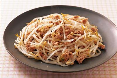 【節約＆糖質オフレシピ】少量の肉でも大満足！もやしと豚肉のおかず2選「重ね蒸し」「黒こしょういため」