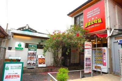 益善洞（イクソンドン）で昔ながらの街並みを楽しむ。「ウ・ヨンウ弁護士は天才肌」のロケ地や、COSのポップアップも！（サムネイル画像2）