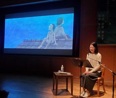 紺野美佐子さんが美声をキープするコツ。「毎日、歌ったり早口言葉で声帯の筋トレをしています」（サムネイル画像3）