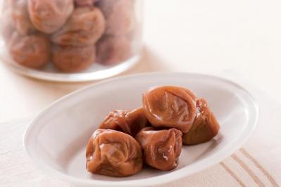 梅の季節！初めてでも簡単に梅干しを漬ける方法とは？ファスナ一つき保存袋でラクラク