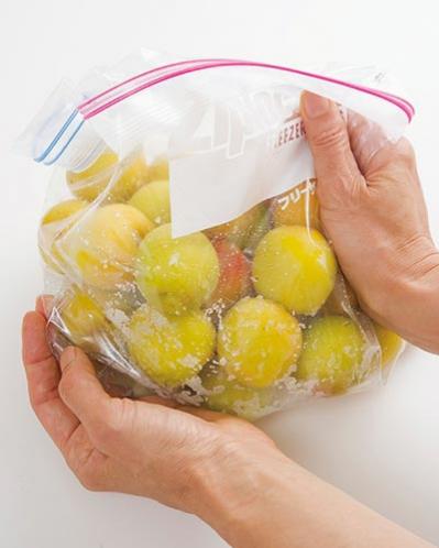 梅の季節！初めてでも簡単に梅干しを漬ける方法とは？ファスナ一つき保存袋でラクラク（サムネイル画像3）