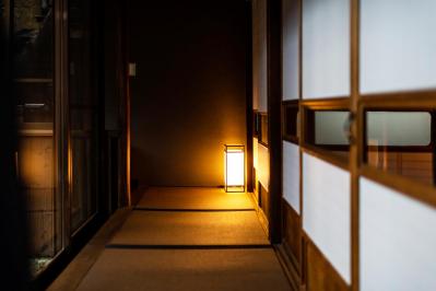 1日を静かに手放す——禅僧・枡野敏明さんに聞く、夜の“完全オフ”習慣