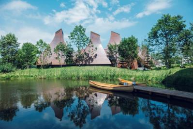 【心と体を癒す、温泉宿紀行】夏の北海道で「モール温泉」の開放感を！アイヌ文化も楽しめる「界 ポロト」で2泊3日の旅（サムネイル画像3）