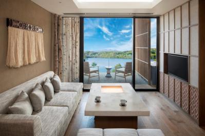 【心と体を癒す、温泉宿紀行】夏の北海道で「モール温泉」の開放感を！アイヌ文化も楽しめる「界 ポロト」で2泊3日の旅（サムネイル画像2）