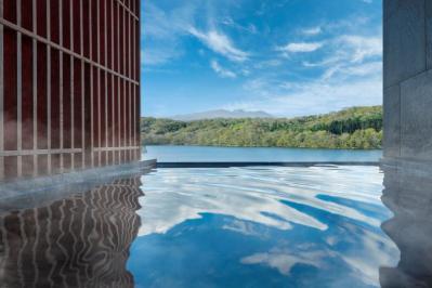 【心と体を癒す、温泉宿紀行】夏の北海道で「モール温泉」の開放感を！アイヌ文化も楽しめる「界 ポロト」で2泊3日の旅（サムネイル画像4）