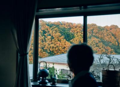 72歳・元ミス日本　伊藤千桃さんの小さくて自由な暮らし。「自然の中に身を置いて、目の前のことにこつこつと精を出す毎日」（サムネイル画像3）