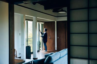 72歳・元ミス日本　伊藤千桃さんの小さくて自由な暮らし。「自然の中に身を置いて、目の前のことにこつこつと精を出す毎日」（サムネイル画像5）