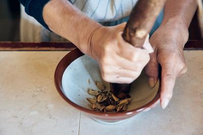 元ミス日本 伊藤千桃さんの暮らしの工夫と日々の心がけ。「手作りおやつで英気を養います」（サムネイル画像25）