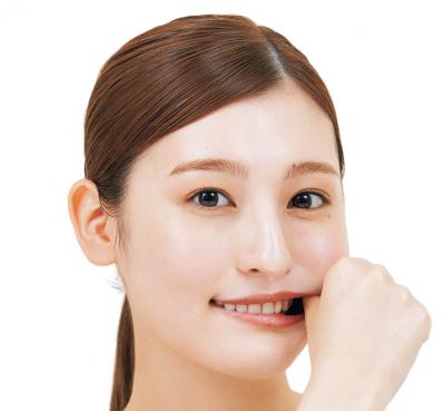 顔の筋肉をほぐして、シワやたるみを解消！【顔面縮小マッサージ】（サムネイル画像3）