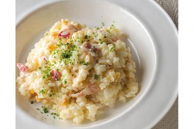 炊飯器で「ベーコンチーズリゾット」が美味！ほったらかしで簡単