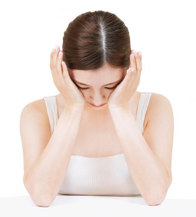 顔の左右バランスを整えて、すっきりとした小顔に【顔面縮小マッサージ】（サムネイル画像5）