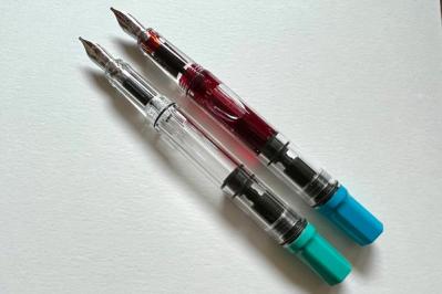 【万年筆】で手書き文字に〝味〟を加える。縦線は太く、横線は細く書ける優れものを紹介（サムネイル画像4）