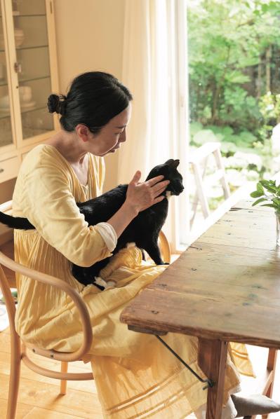 【料理家・中川たまさん】の住み替え実例「50代以降の暮らしを見据え、自然を楽しめる庭つきの戸建てへ」（サムネイル画像10）