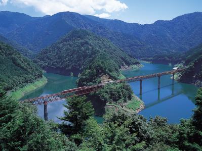 写真映え間違えなし！の幻想的な日本の【渓流】2選。旅行ジャーナリスト・津田令子さんおすすめ（サムネイル画像4）