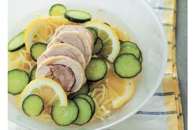 夏に食べたい【冷たい中華麺】さっぱり＆栄養満点レシピ2選「海鮮」「鶏ラーメン」