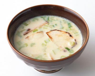 【ダイエット献立】たんぱく質たっぷりの「チーズ厚揚げバーグ」。1人分の材料費199円以下で節約にもなる！（サムネイル画像4）