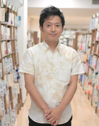 名書店員に聞く【おすすめの本】３選。沖縄の文化、歴史に触れ、当地を旅したくなるエッセイ（サムネイル画像3）