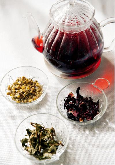 フランス人から学んだ、お金を使わない心贅沢な暮らし。吉村葉子さんの「自宅でお茶会」（サムネイル画像3）