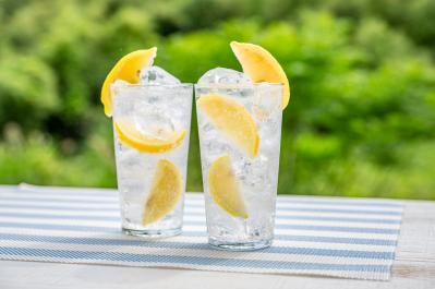 太りやすいお酒の飲み方、おつまみとは？｜管理栄養士監修【ダイエット中の食事】