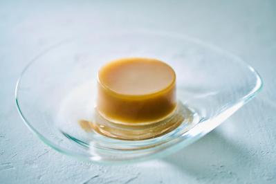 栗の風味と透明感を楽しむ！堀江ひろ子さんおすすめ 小布施堂の水栗羊羹【料理家に人気のお取り寄せ】（サムネイル画像2）