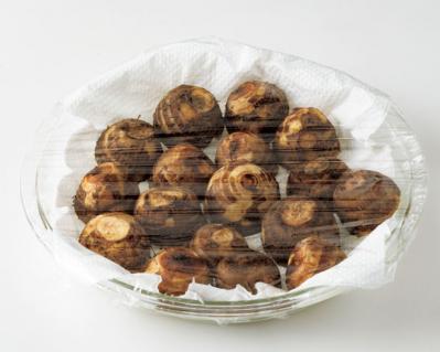 秋野菜たっぷりレシピ。冷めてもおいしい！滋味深い、里芋の和風コロッケ（サムネイル画像2）