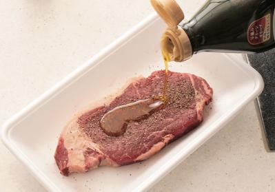 安い肉でも絶品【ステーキ】レシピ｜「パスタ世界一」弓削シェフの至福の家イタリアン（サムネイル画像5）