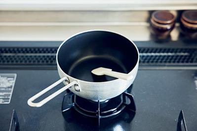 大人のひとり暮らし【後編】用途ごとに部屋を使い分けてメリハリを！イラストレーター柿崎こうこさん（サムネイル画像13）