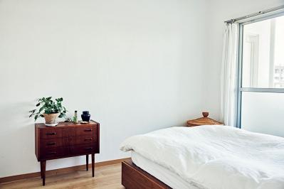 大人のひとり暮らし【後編】用途ごとに部屋を使い分けてメリハリを！イラストレーター柿崎こうこさん（サムネイル画像3）