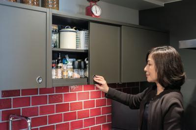 【50代のマンションリフォーム】30年後も快適に暮らせるキッチンとは？（サムネイル画像4）