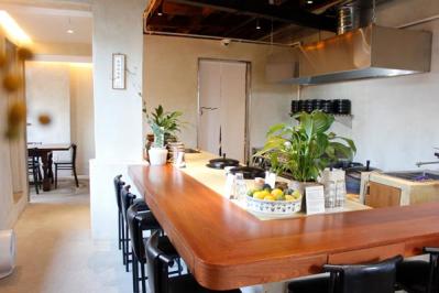 ビューが最高な漢江の中州・ノドゥル島。BTSの事務所と絶品ワカメスープを求めて龍山～三角地に。JIMINの誕生日を祝うラッピングバスも！（サムネイル画像13）