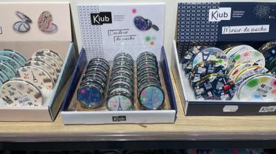 エッフェル塔グッズ（サムネイル画像）