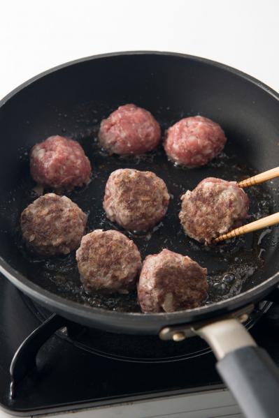 腸活におすすめの【鍋レシピ】3選「鮭のとろろ鍋」「鶏肉のにら納豆鍋」「ミルクかぼちゃ鍋」（サムネイル画像5）