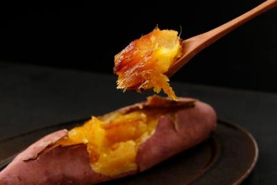 レベルが違う！「蔵出し焼き芋」冷たいままでも焼きいもアイスのようで美味しい【料理家に人気のお取り寄せ】（サムネイル画像3）