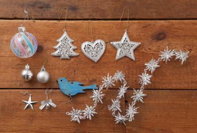 平和の象徴のハーブ【オリーブのクリスマスツリー】キラキラと輝くオーナメントで明るい気持ちに！（サムネイル画像6）