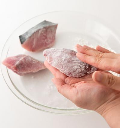 【年末年始の簡単ごちそうレシピ】味がなじんでおいしい作りおきメインおかず3選（サムネイル画像3）